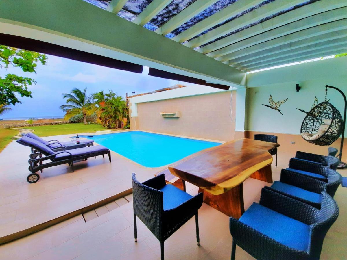 Beach Villa Sol & Mar Cartagena, Beachfront & Private Pool Exterior photo